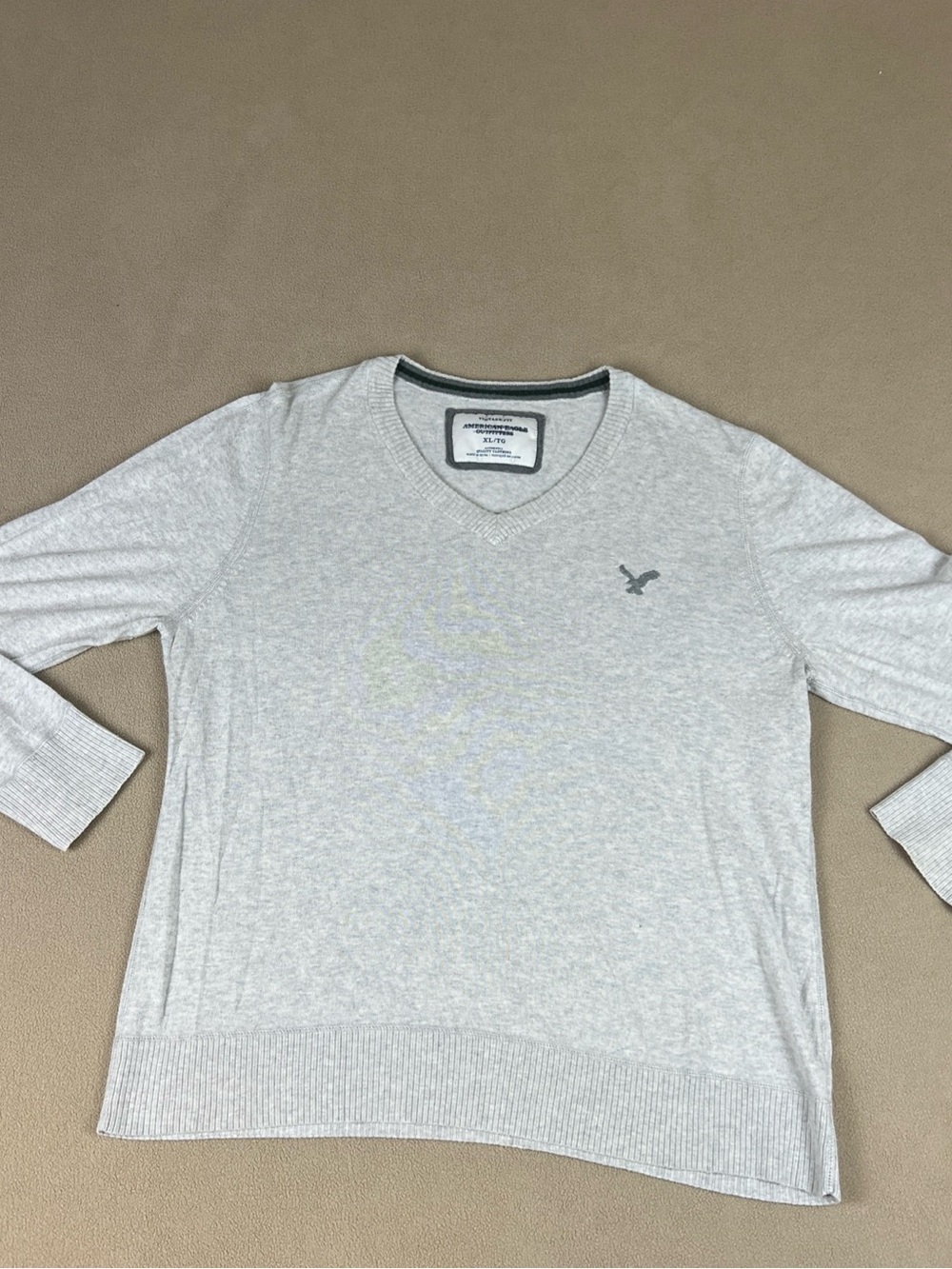 American Eagle Vintage Fit V-Neck Sweater, Light Grey, 100% Cotton. Men's Sz XL